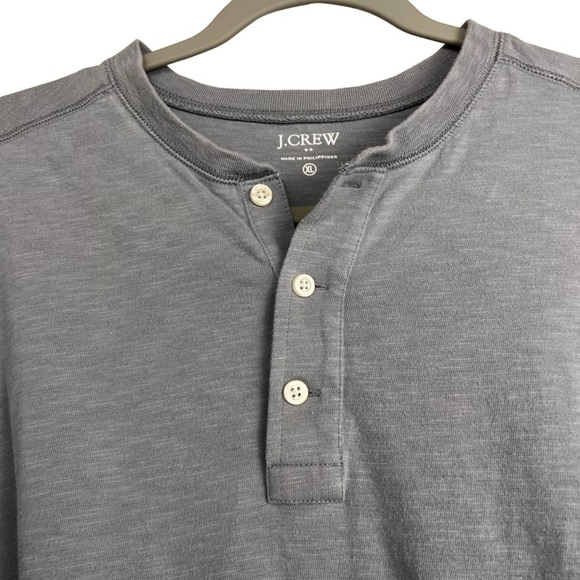J. Crew Factory Men's Long-sleeve henley in slub cotton size XL blue/gray - Picture 4 of 9
